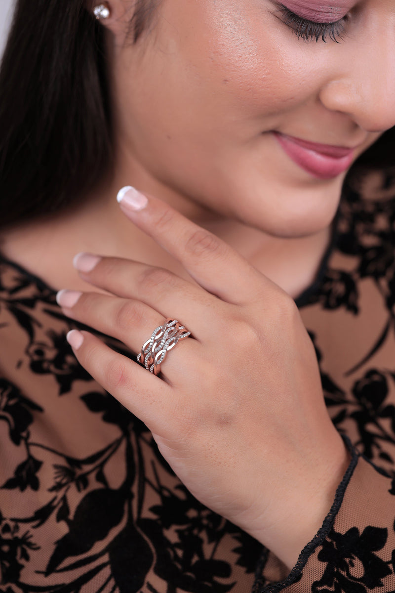 Criss-Cross Ring