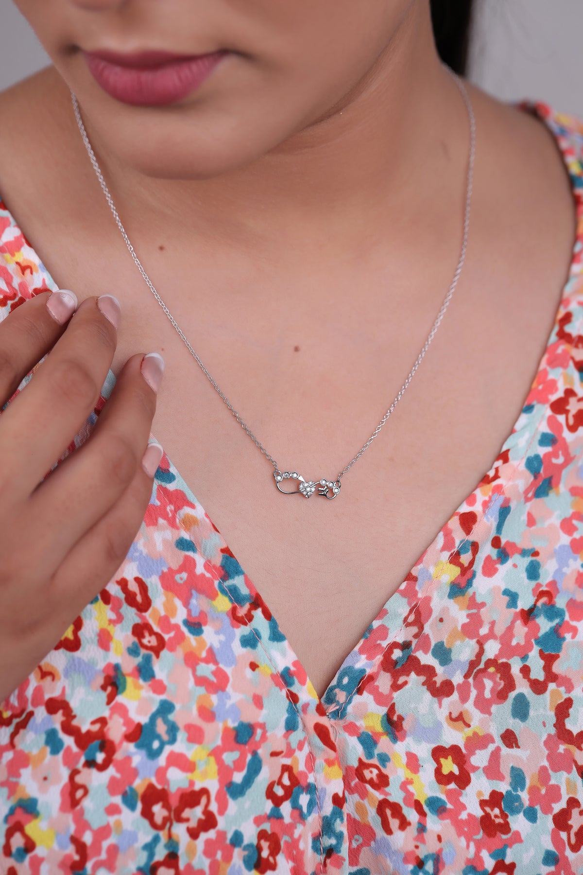 Classic Arrow & Heart Infinite Pendant
