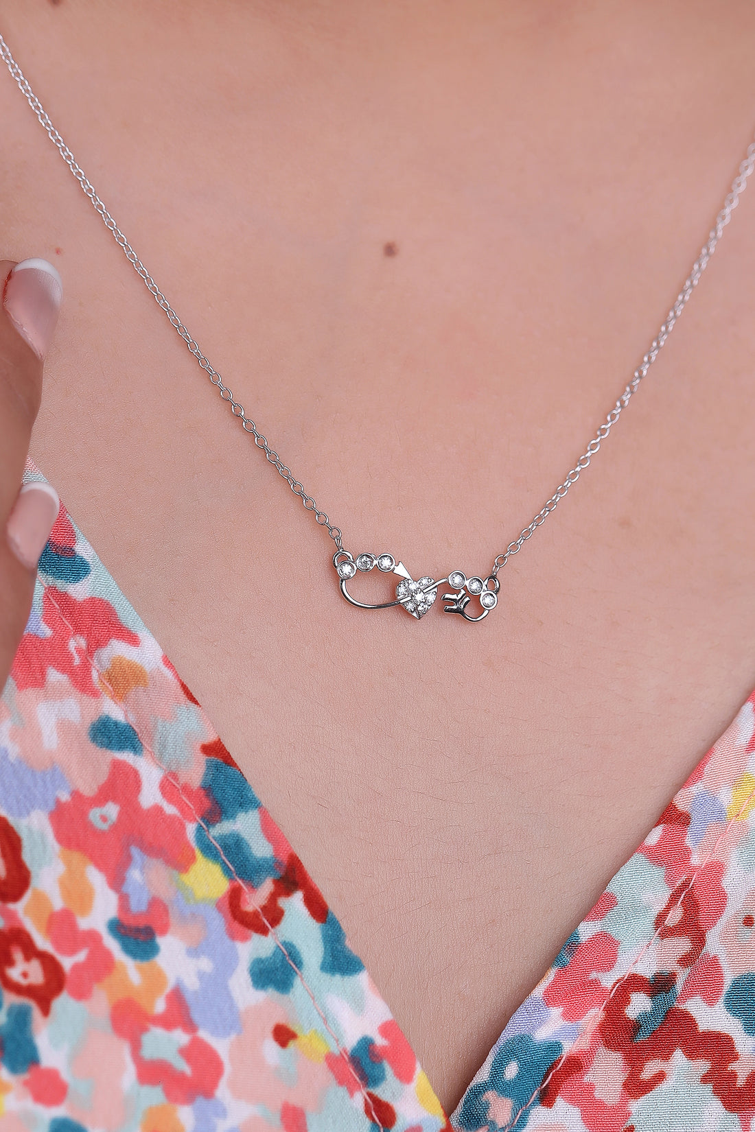 Classic Arrow & Heart Infinite Pendant