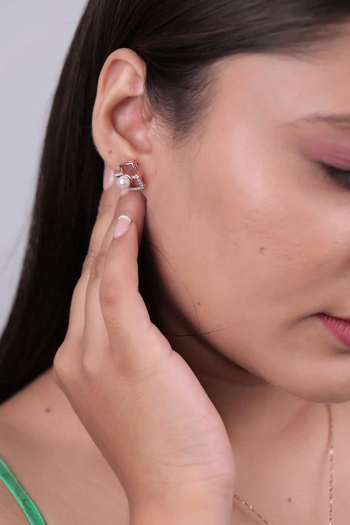 Interlocking Square Pearl Earring
