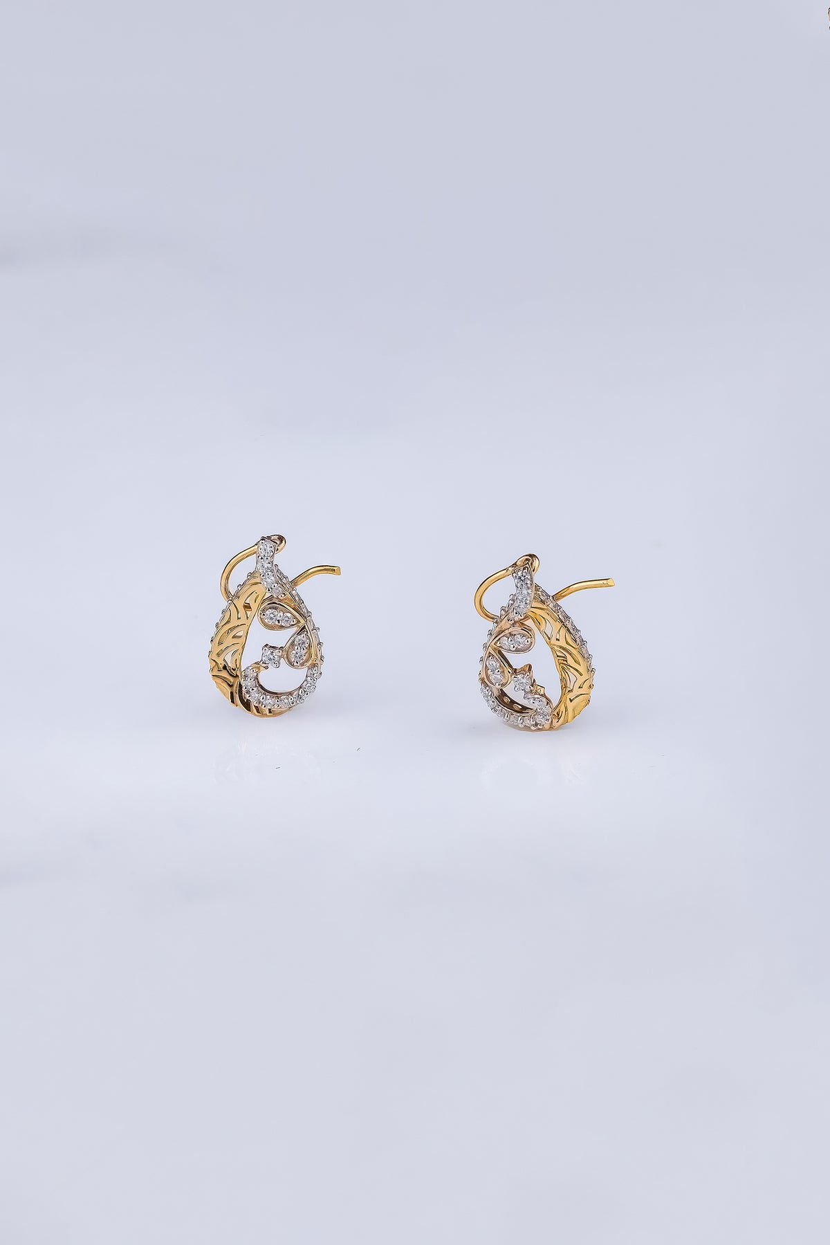 Modern Leaf Cutout Diamond Earring