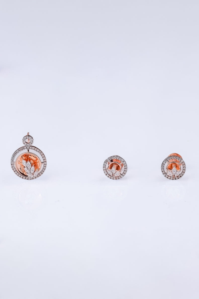Intricate Leaf Marquise Diamond Pendant Set