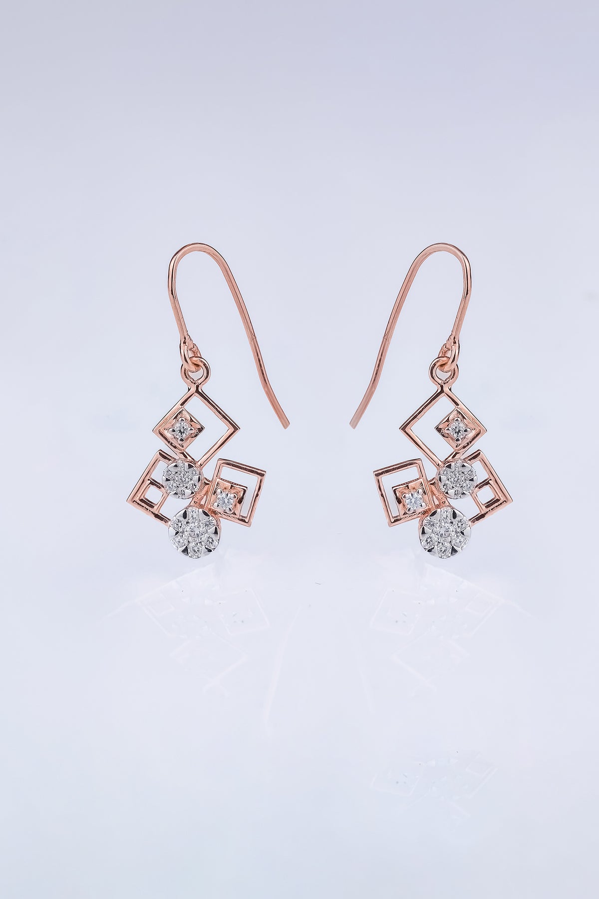 Modern Fancy Design Earring