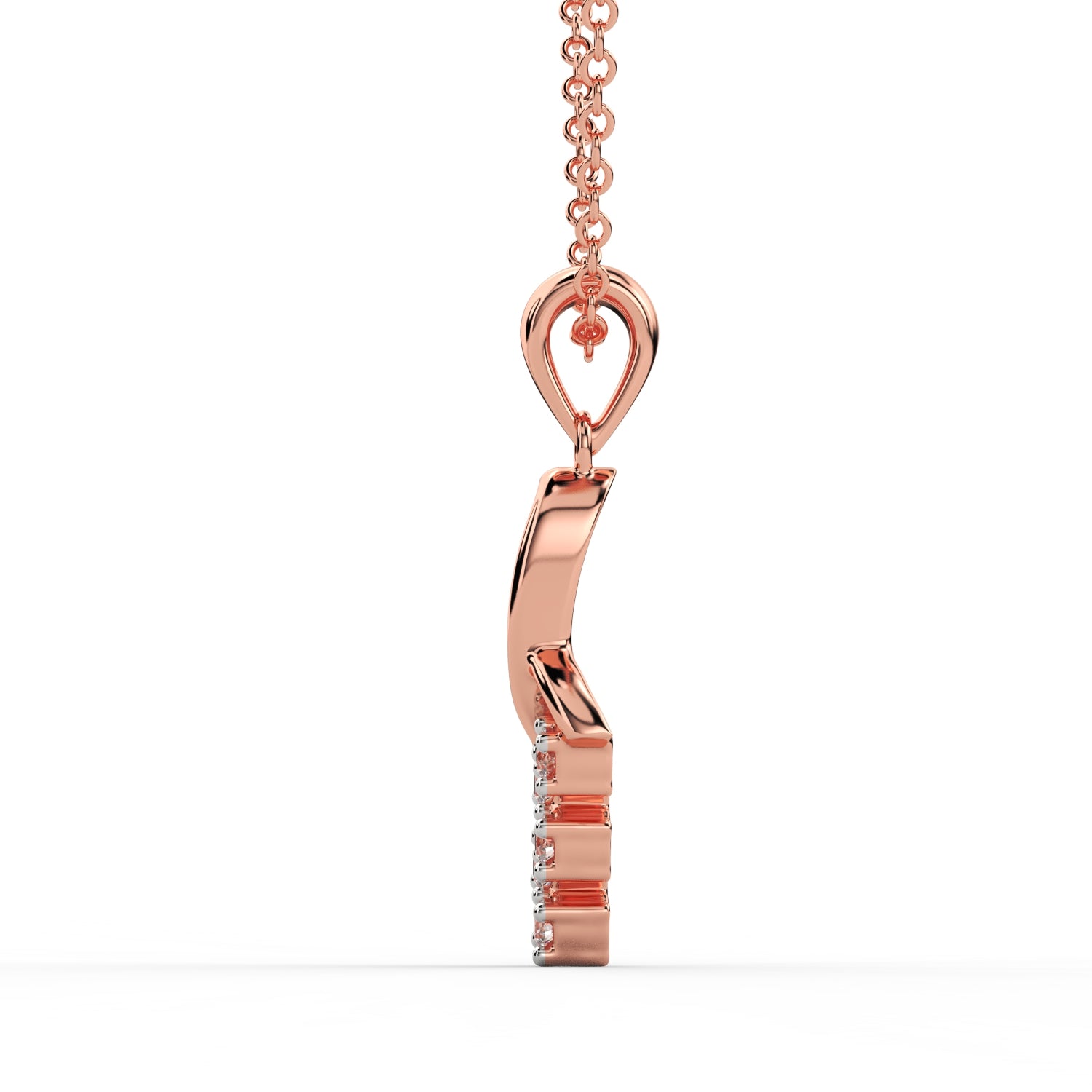 Luxury curved gold pendant with round diamond cluster